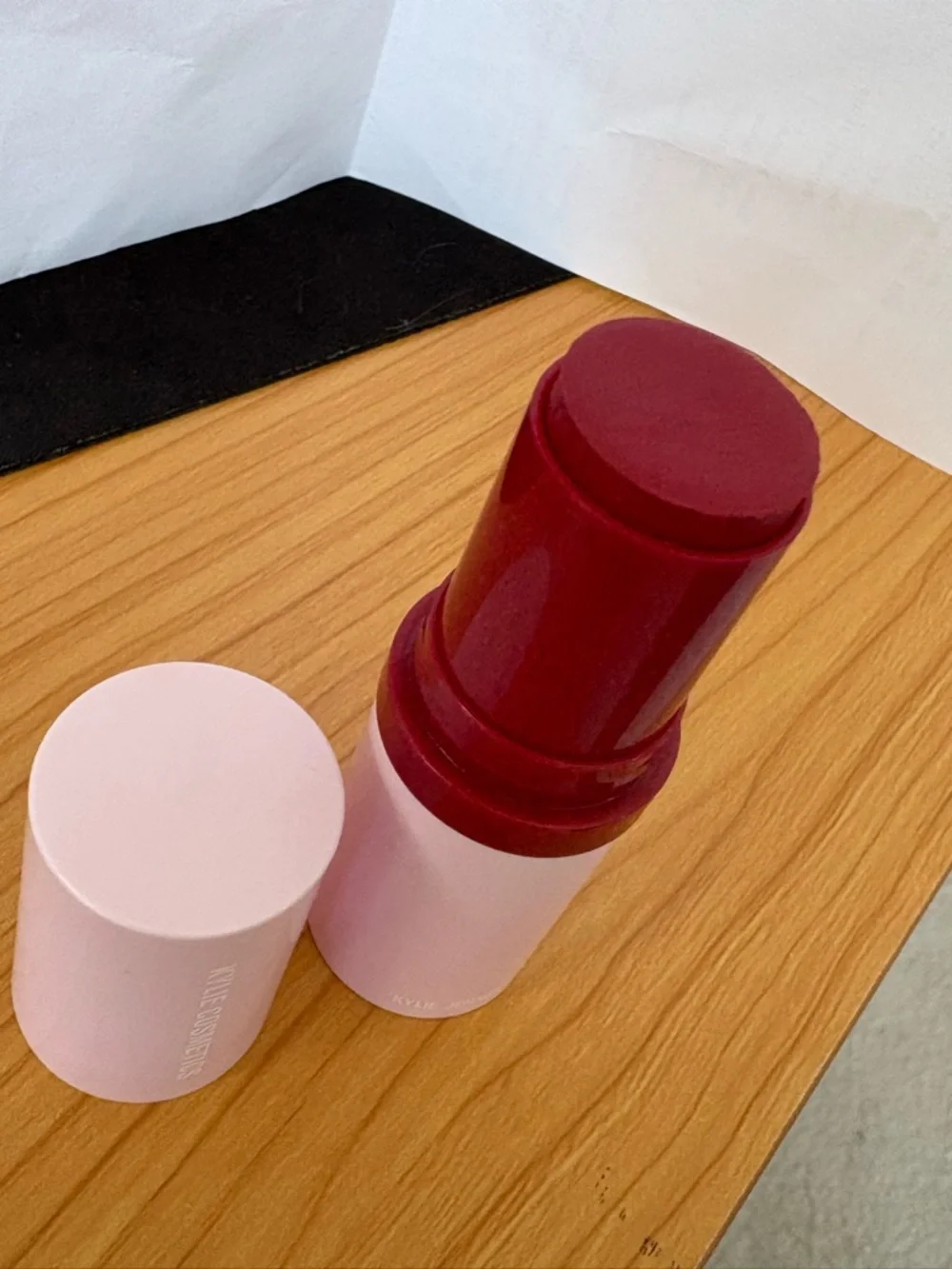 Kylie Cosmetics creamy twist